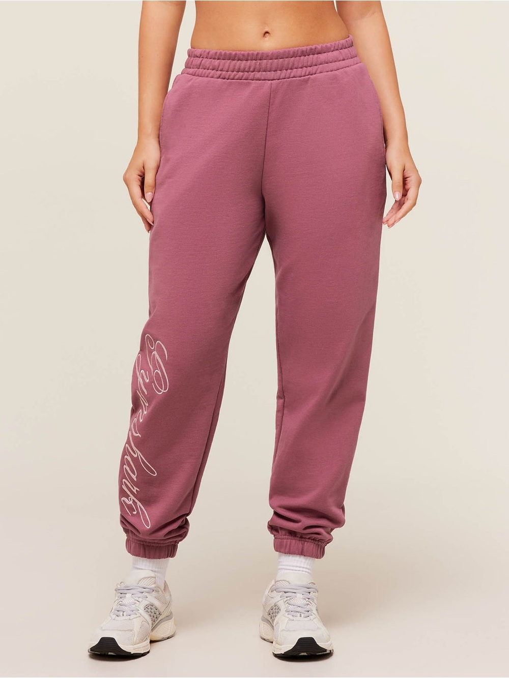 Gymshark All Seasons Graphic Jogger I Sweatpants in Reset Pink Medium Fall Cozy